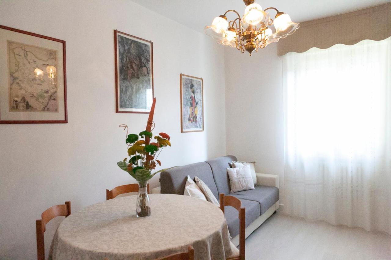 Appartamento Casa Vacanze Enjoy Ассизи Экстерьер фото