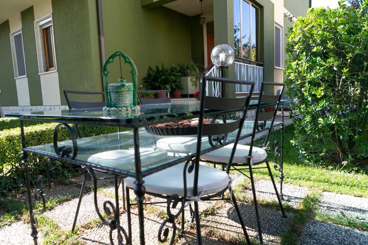 Appartamento Casa Vacanze Enjoy Ассизи Экстерьер фото
