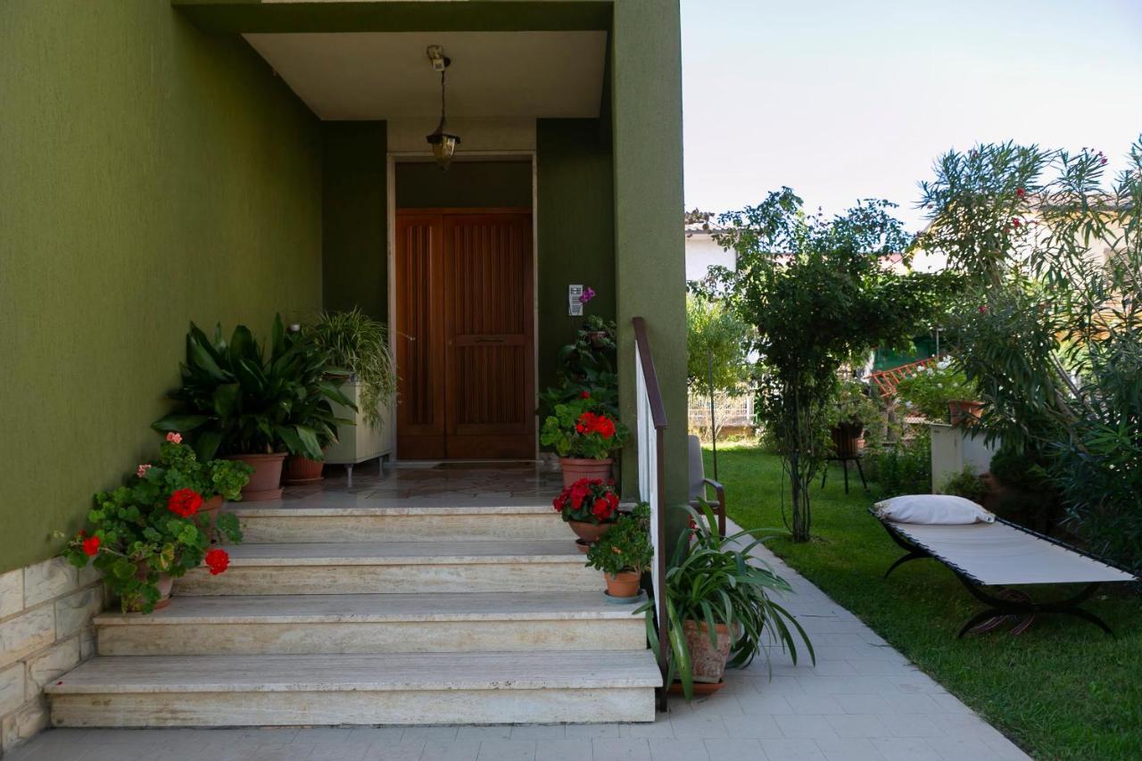 Appartamento Casa Vacanze Enjoy Ассизи Экстерьер фото